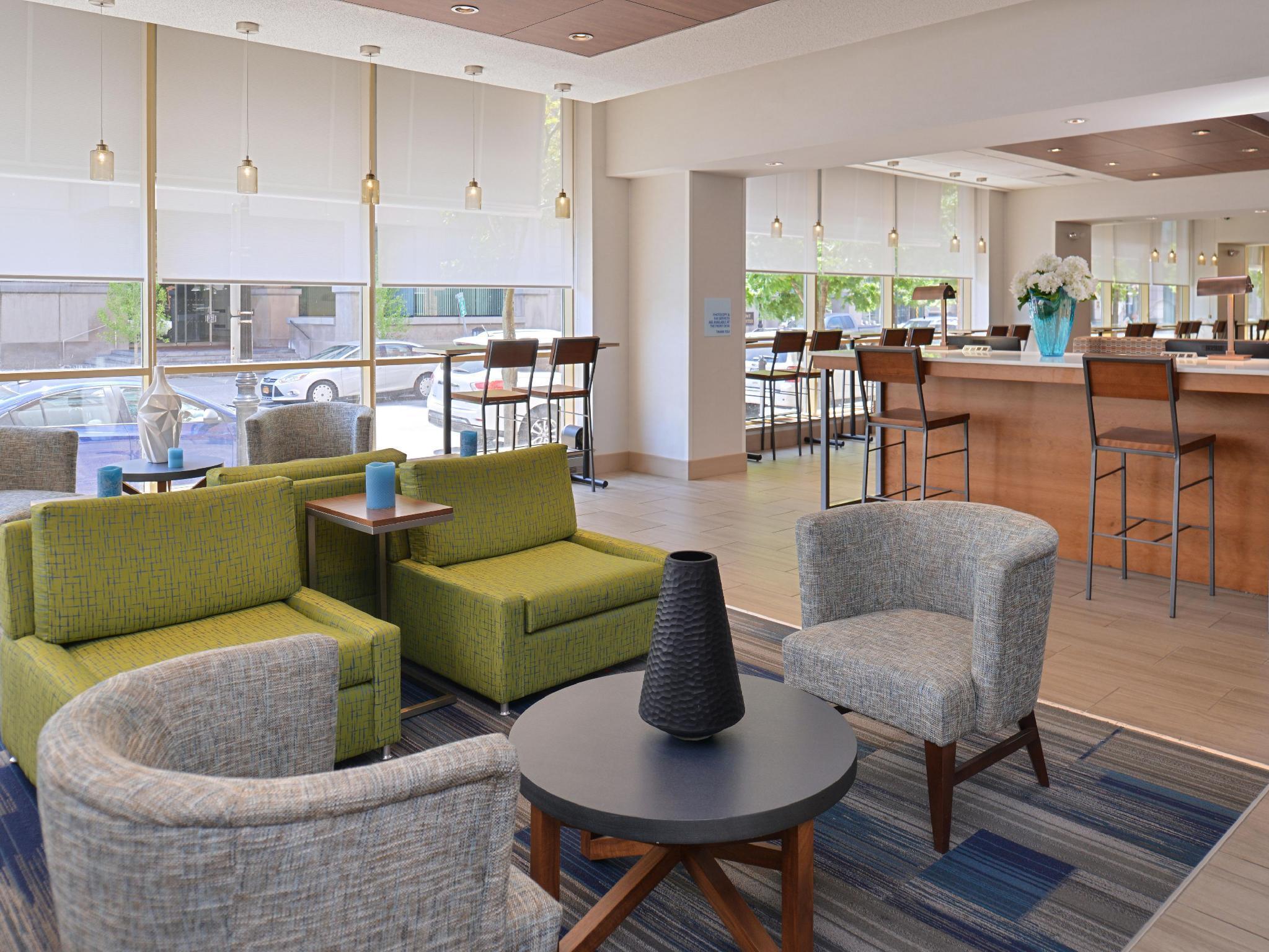 Holiday Inn Express & Suites Buffalo Downtown By Ihg Экстерьер фото