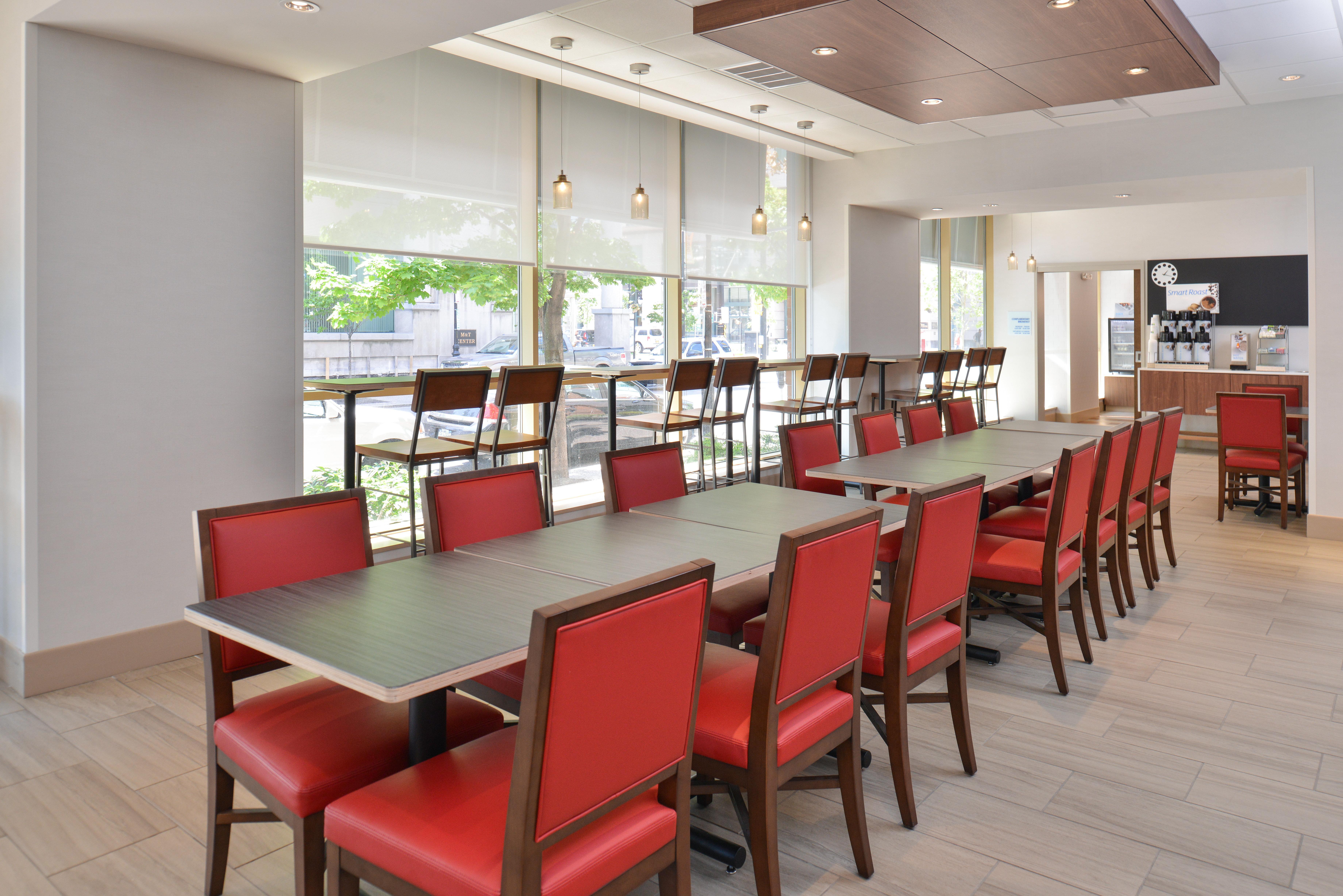 Holiday Inn Express & Suites Buffalo Downtown By Ihg Экстерьер фото