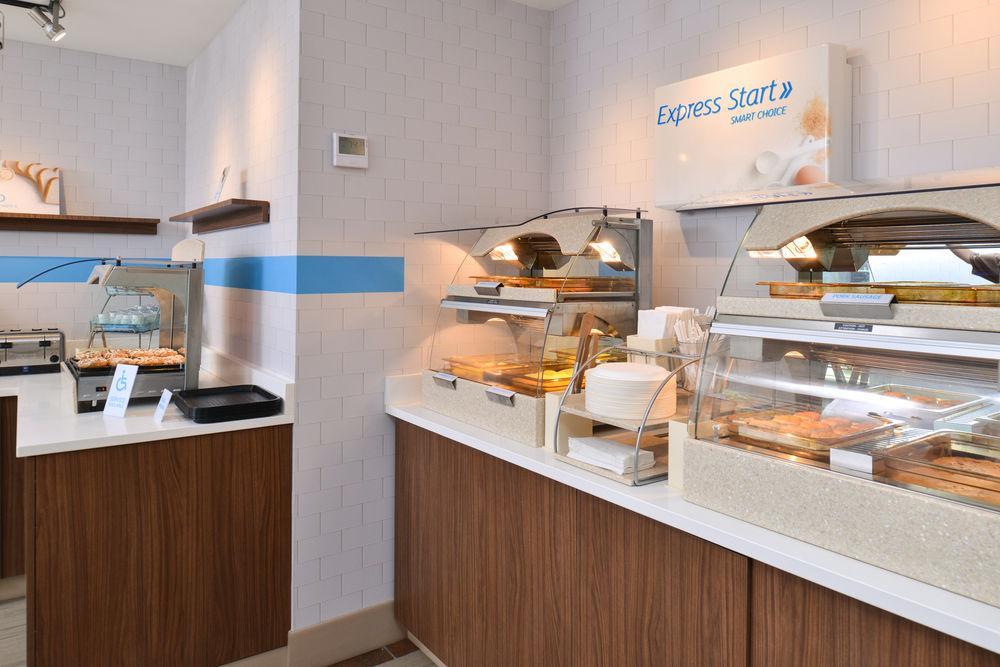 Holiday Inn Express & Suites Buffalo Downtown By Ihg Экстерьер фото