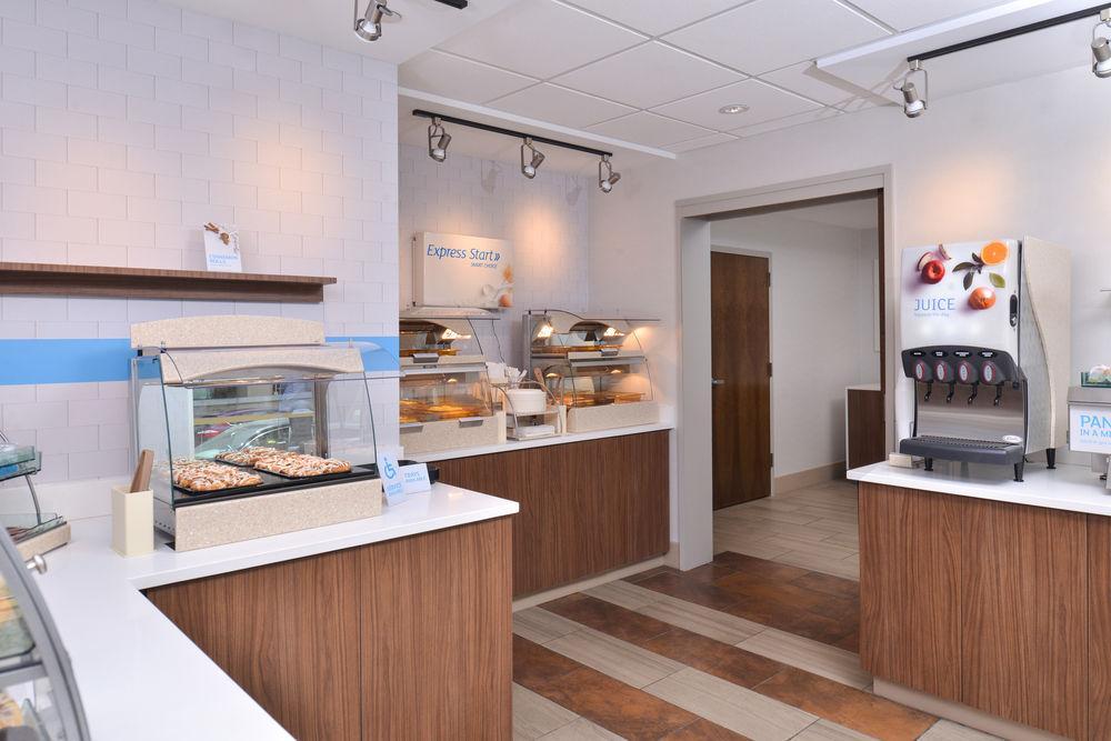 Holiday Inn Express & Suites Buffalo Downtown By Ihg Экстерьер фото