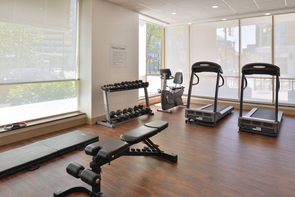 Holiday Inn Express & Suites Buffalo Downtown By Ihg Экстерьер фото