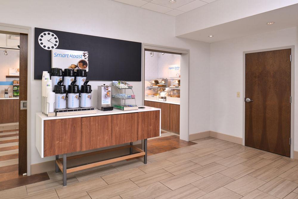 Holiday Inn Express & Suites Buffalo Downtown By Ihg Экстерьер фото