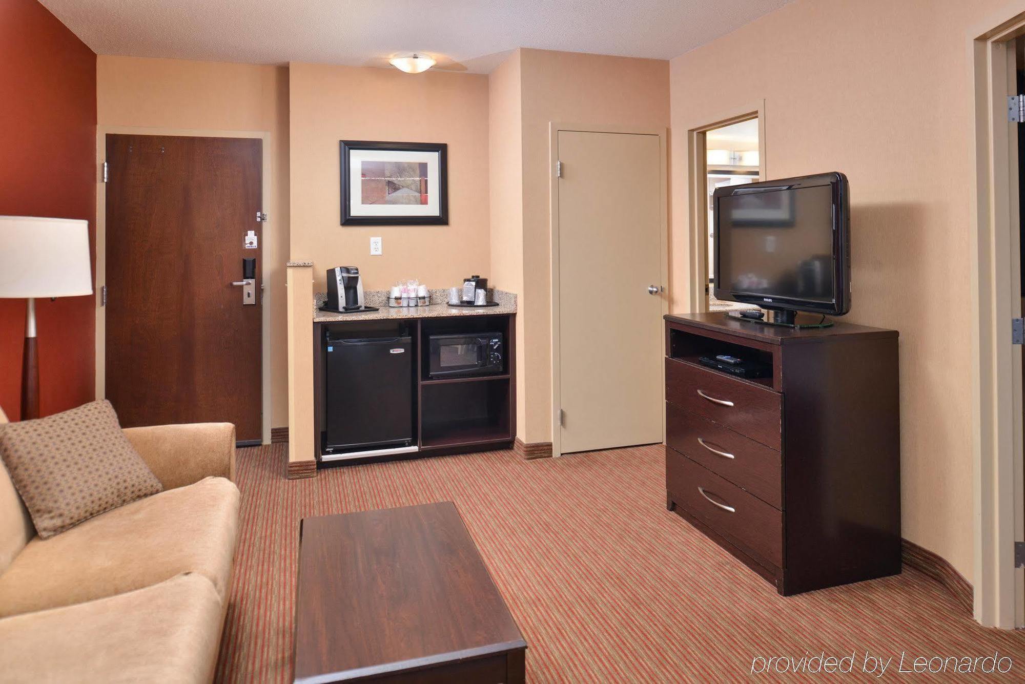 Holiday Inn Express & Suites Buffalo Downtown By Ihg Экстерьер фото