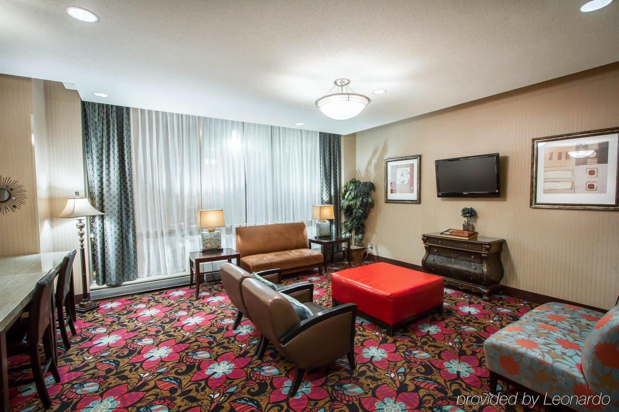 Holiday Inn Express & Suites Buffalo Downtown By Ihg Экстерьер фото