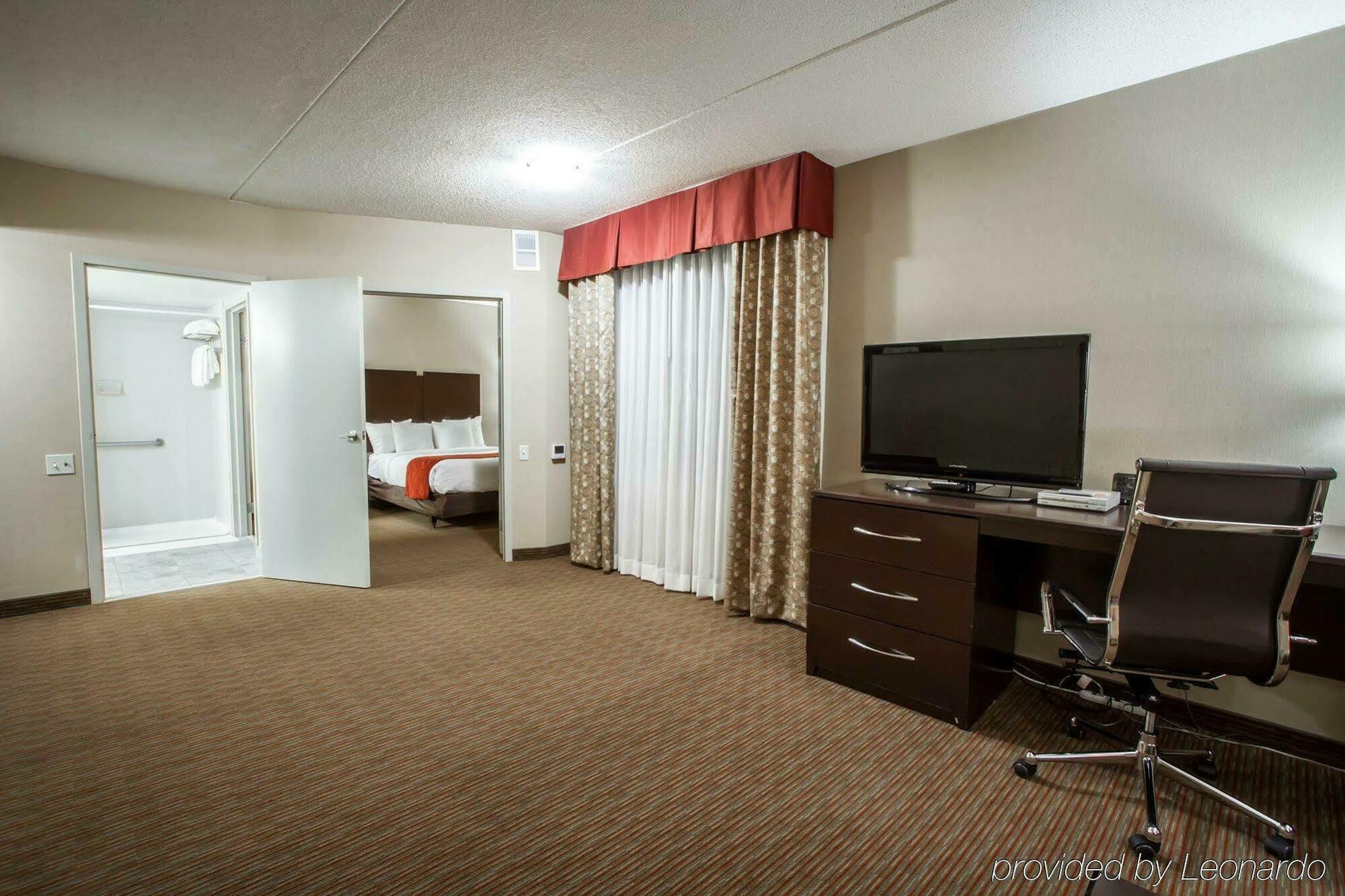 Holiday Inn Express & Suites Buffalo Downtown By Ihg Экстерьер фото